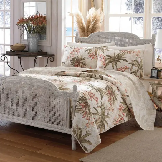 3 Piece Cotton Coastal Quilt Set with Palm Tree Pattern and Reversible Tropical Bedding Shams {1}