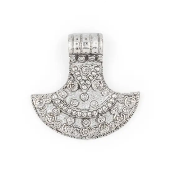 The Bead Chest Silver Patterned Shield Pendant (50x50mm) {1}