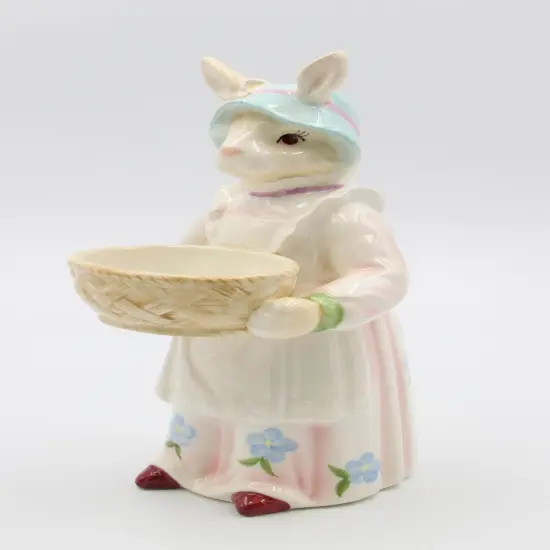 Ceramic Bunny Rabbit Carrying Basket Candy Dish, Home D&eacute;cor, Gift for Her, Gift for Mom, Kitchen D&eacute;cor, Spring D&eacute;cor, Easter D&eacute;cor {3}