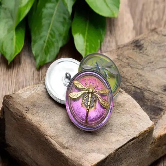 31mm Dragonfly Button Vitrail Medium with a Gold Dragonfly - Czech Glass Buttons {1}