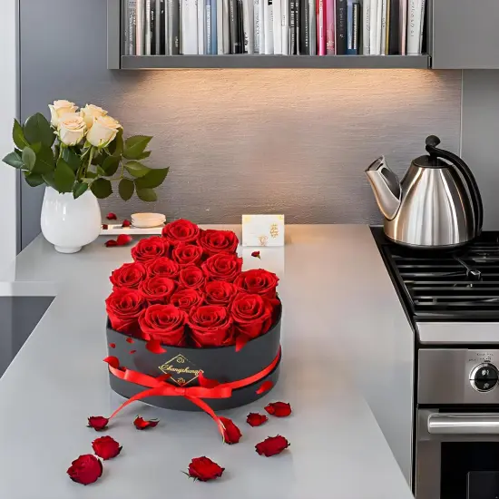 16 Flowers Forever Preserved Roses in a Heart Box {4}