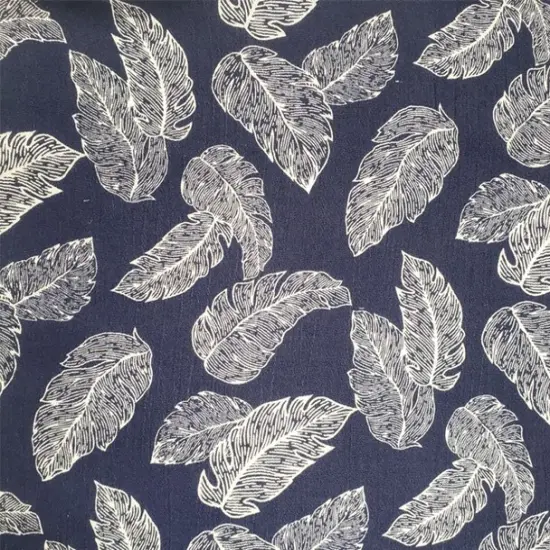 1 Yard Navy Ivory Rayon Crinkle Apparel Fabric 50/52 inches Width {3}
