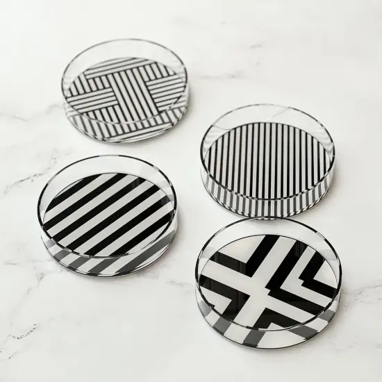 Lucite Black & White Dessert Plates 4pk {1}
