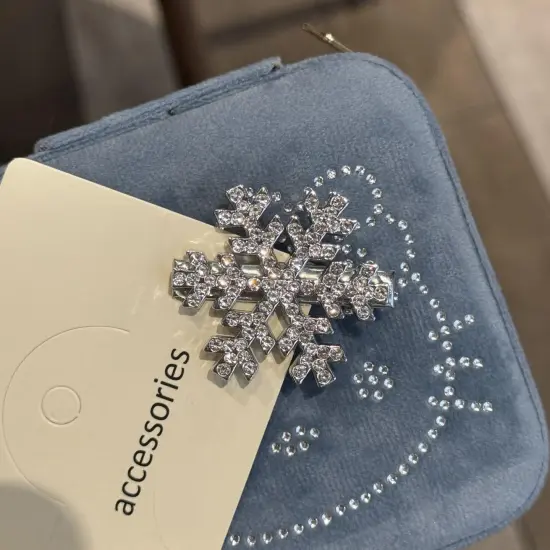 10 Pcs Sparkly Rhinestone Snowflake Hair Clip Hair Barrettes {3}