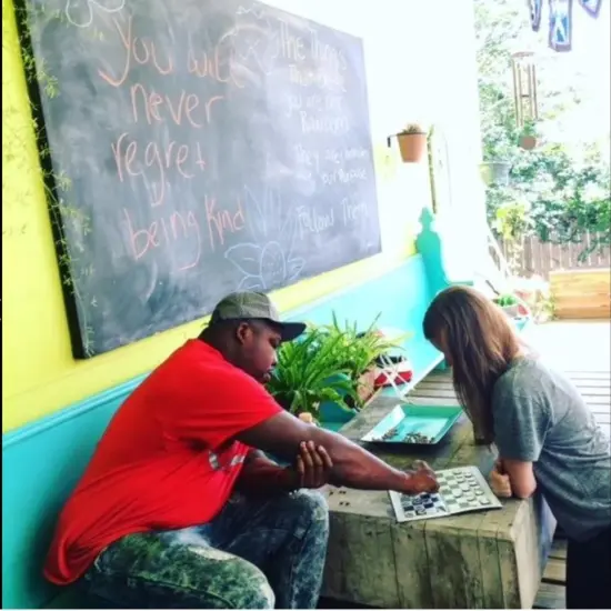 WE Games Magnetic Travel Chess Set Trifold {2}