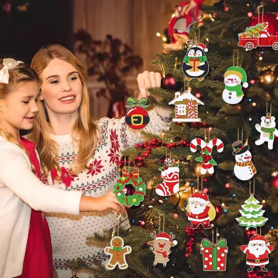 16Pcs Christmas Art Painting Keychain Kits 5D {2}