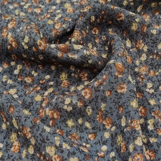 1 Yard Stylish Asphalt Gray Rayon Crinkle Crepon Fabric 52 Inch Width {2}