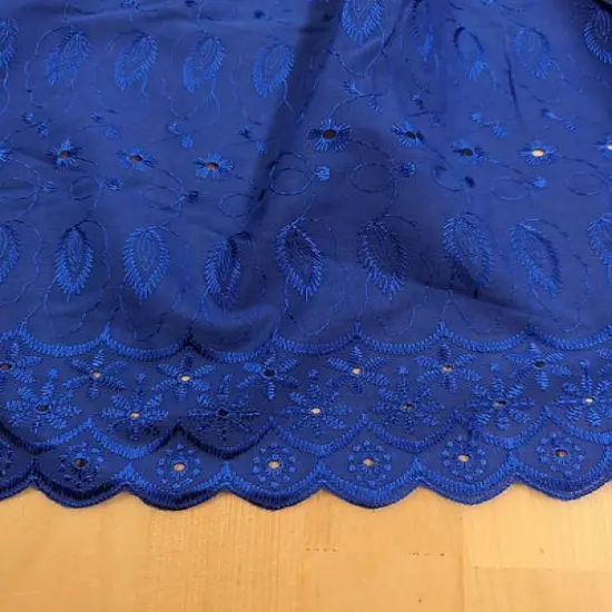 1 Yard Cotton Eyelet Fabric 44/45&Prime; Wide PolyCotton Blend with Embroidered Floral Design Royal Blue {1}