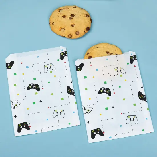 Big Dot of Happiness Pixel Video Game Paper Treat Bags, Game Zone Birthday Party Candy Bags, Greaseproof White Paper Sandwich Cookie Bags - 25 Count {3}