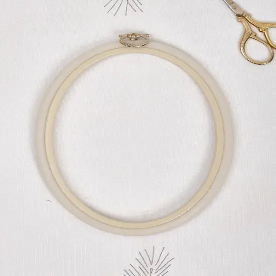 Oval Flexi Hoop Nurge 230-8 White {1}