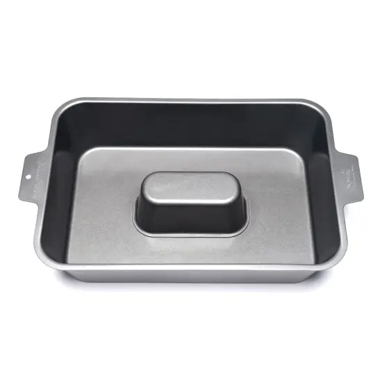 Evenly Done&trade; Baking Pan {2}