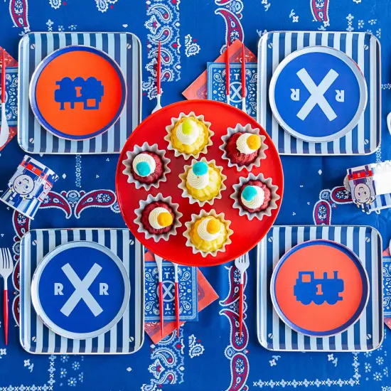 THOMAS & FRIENDS&trade; ASSORTED SMALL PLATES {3}