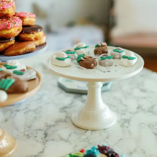 LARGE LINEN WHITE MELAMINE CAKE STAND {3}