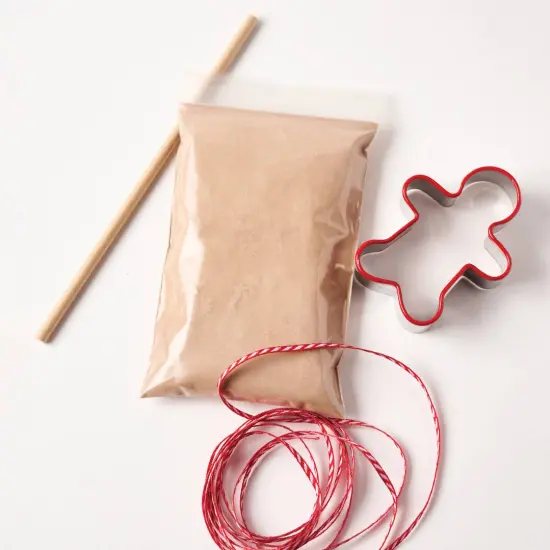 GINGERBREAD ORNAMENT KIT {3}