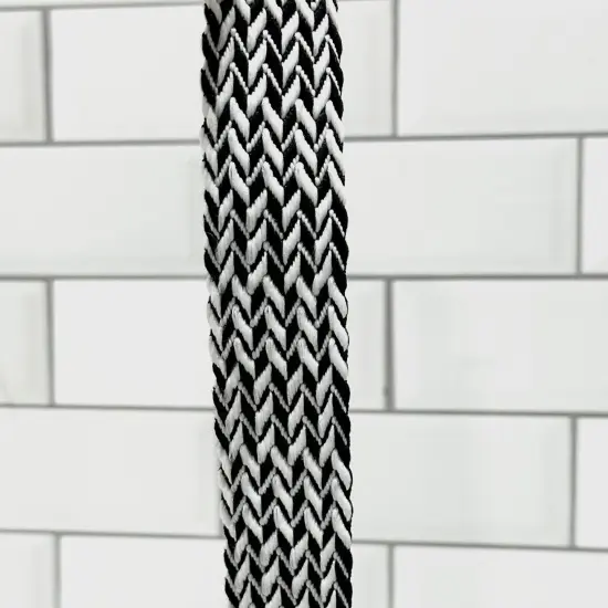 Black and White Herringbone 1&rdquo; Webbing {1}