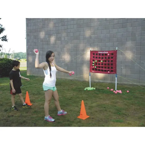 Toss Four Game Target and Balls {3}