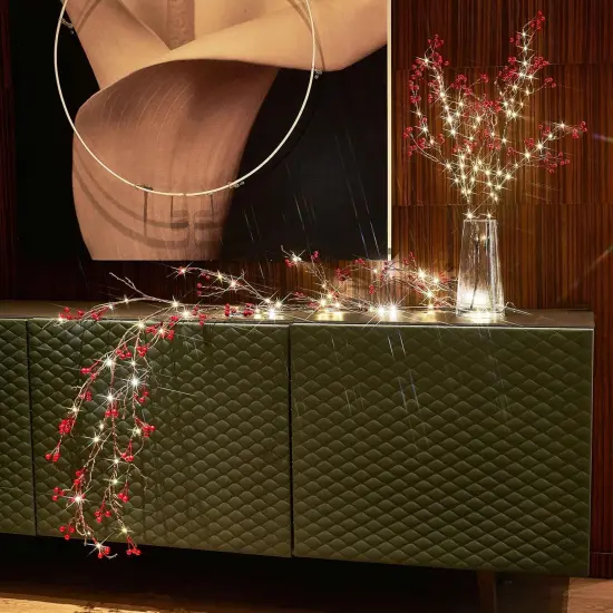 Lighted Red Berry Garland 120 LED {4}