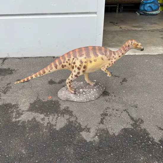Iguanont Dinosaur Life Size Statue {6}