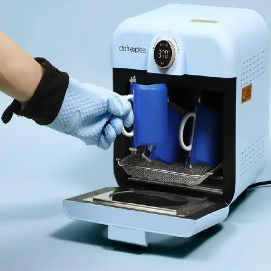 Craft Express Blue Silicone Heat Glove for Sublimation & Crafting {2}