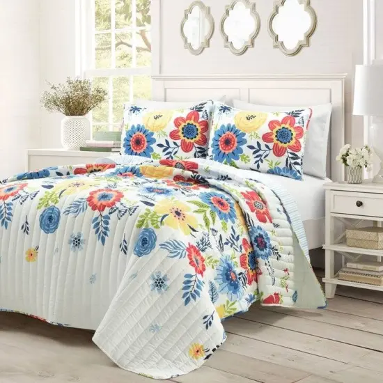 Multi-Color Lightweight Floral Quilt Set 3 Piece Reversible Polyester Bedding for Summer Hot Nights {1}