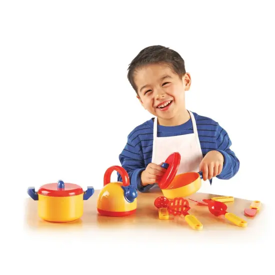 Pretend & Play&reg; Cooking Set {2}