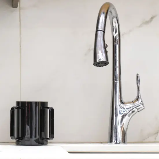 Lucite Wash Cup Black With Black Handle {3}