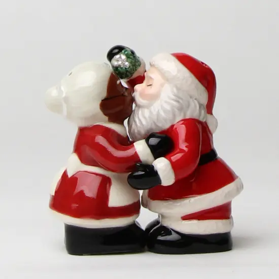 Ceramic Interracial Santa Claus and Mrs. Claus Salt and Pepper Shakers, Gift for Her, Gift for Mom, Kitchen D&eacute;cor, Christmas D&eacute;cor {4}
