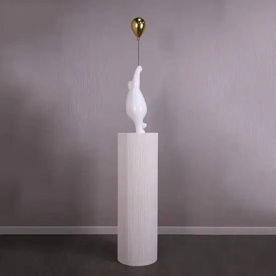 White Bear with Balloon on Pedestal Statue {4}