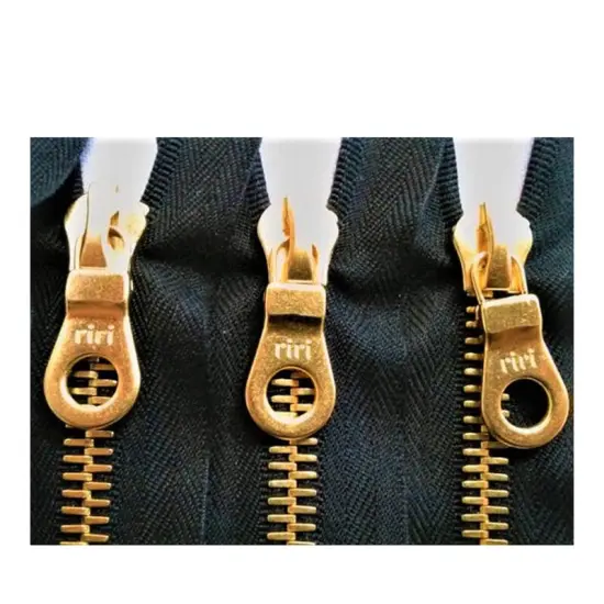 Zipper &ndash; Black 7" 8MM Brass Teeth Closed Bottom {1}