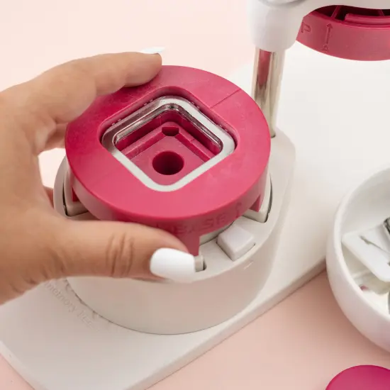 We R Button Press Insert-Square (31mm) {7}