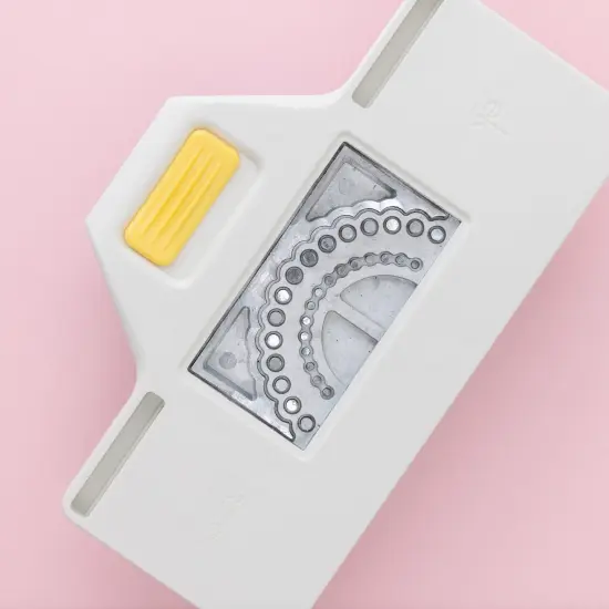 Large Edge Punch-Dotted Scallop, 1.25"X2.5" {4}