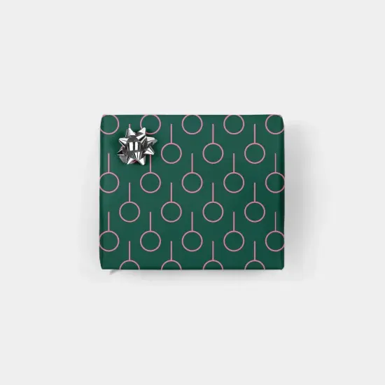 Minimal Green Holiday Gift Wrap {1}