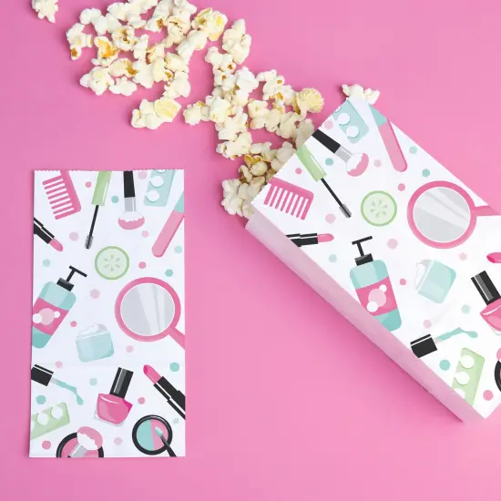 Big Dot of Happiness Spa Day Popcorn Bags, Girls Makeup Birthday Party Favor Snack Treats, Free-Standing Individual White Paper Bags - 25 Count {4}