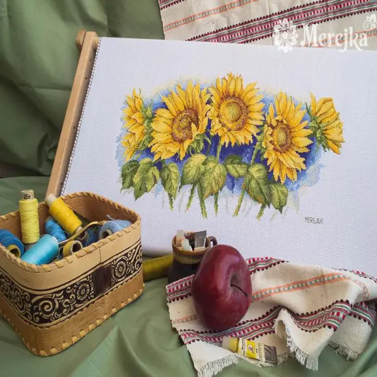 Bright Sunflowers K-125 Counted Cross-Stitch Kit {6}