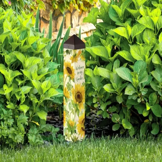 Gathering Sunflowers Art Pole 20 Inches Tall {2}