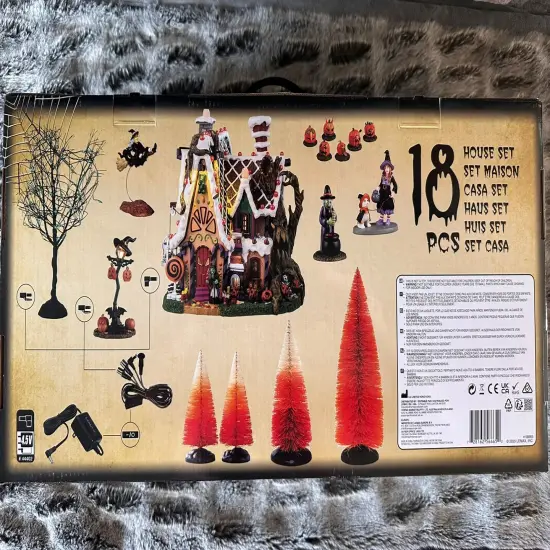 The Candy Witch Cottage House Set - Lemax Spooky Town {3}