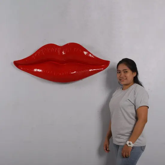 Lips Red Wall Decor Prop Resin Statue {2}