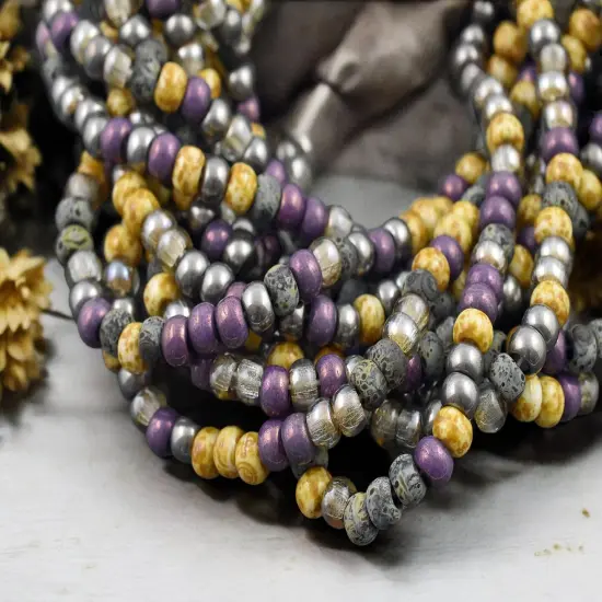 2/0 Aged Imperial Purple Picasso Mix Seed Beads (21" Strand) {1}