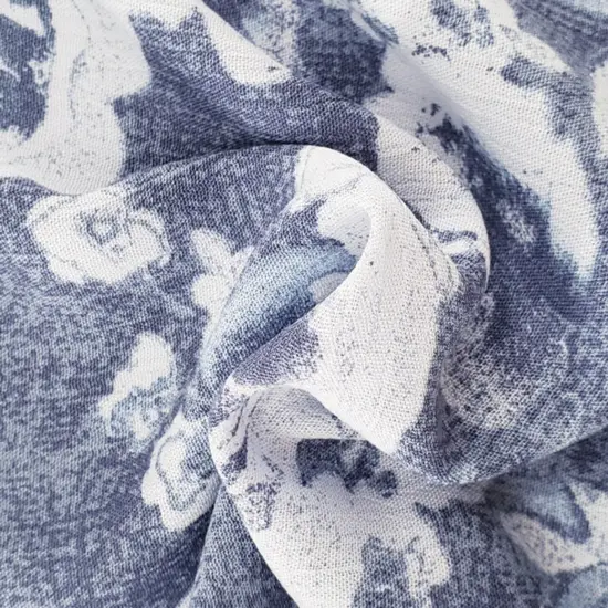 1 Yard 100 Percent Rayon Crinkle Woven Fabric Navy Color 50/52 Inch Wide {2}