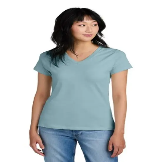 District&reg; Women&rsquo;s Perfect Weight Short Sleeve V-Neck Tee Heathered Nickel {3}