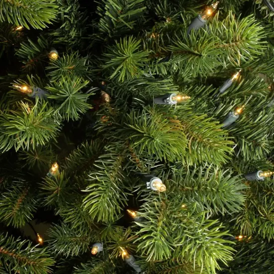 Northlight Pre-Lit Savannah Spruce Medium Artificial Christmas Tree - 7.5' - Clear Lights Green {3}