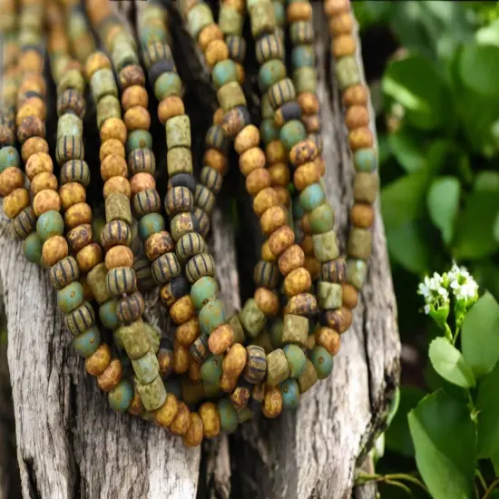 5/0 Matte Bahamas Striped Picasso Mix Seed Beads - 20" Strand {2}