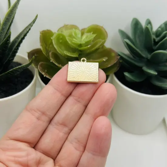 1, 4, 20 or 50 Pieces: Rainbow Pride Flag Charms {3}