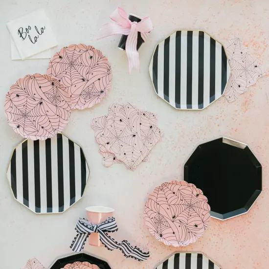 PINK SPIDER WEB SMALL PLATES {4}