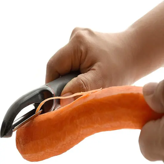 Norpro Comfort Grip-EZ Handle Stainless Steel Blade Swivel Peeler {3}