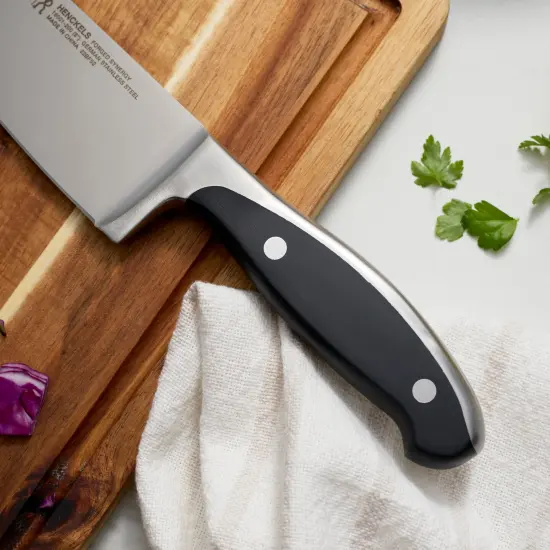 Henckels Forged Synergy 8-inch Chef's Knife {6}