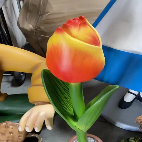 Small Tulip In Pot Flower Statue {5}