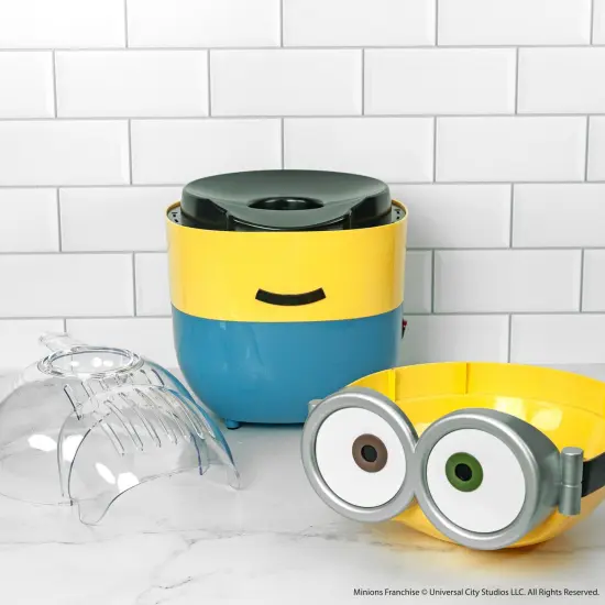 Uncanny Brands Minions Deluxe Popcorn Maker {6}