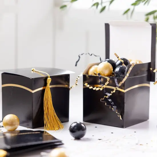 GRADUATION CAP TREAT BOXES {2}