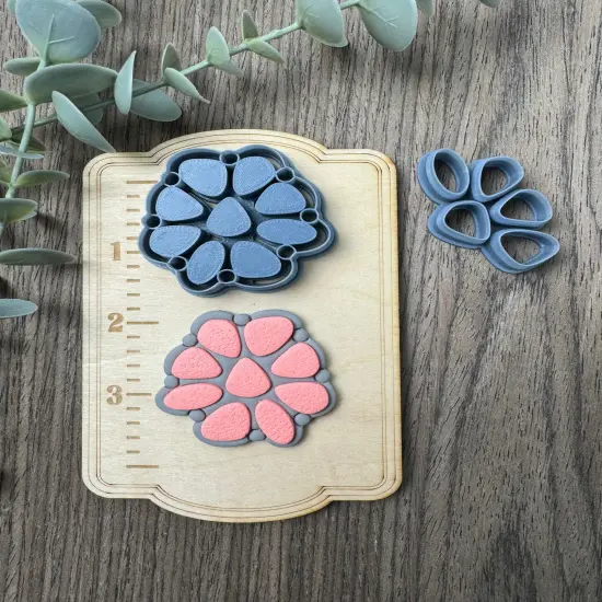 Organic Daisy Cluster | Faux Turquoise | Country Western Clay Cutters {4}